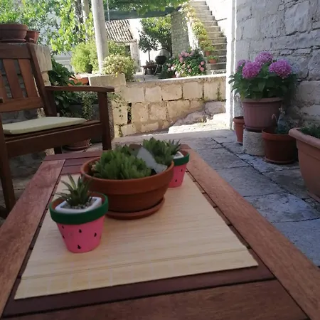 Lozica Apartment Lumbarda